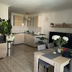Apartment Near Yumbo And Cita
