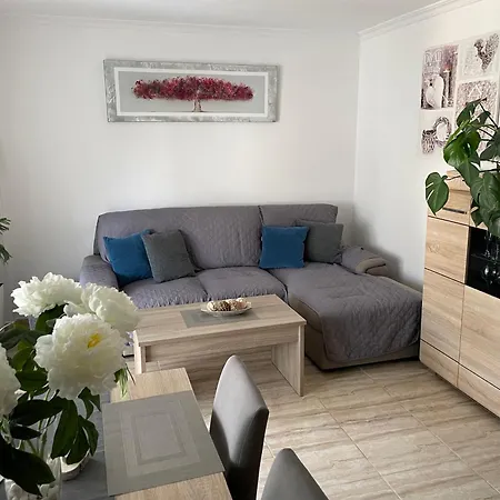 Near Yumbo And Cita דירה *