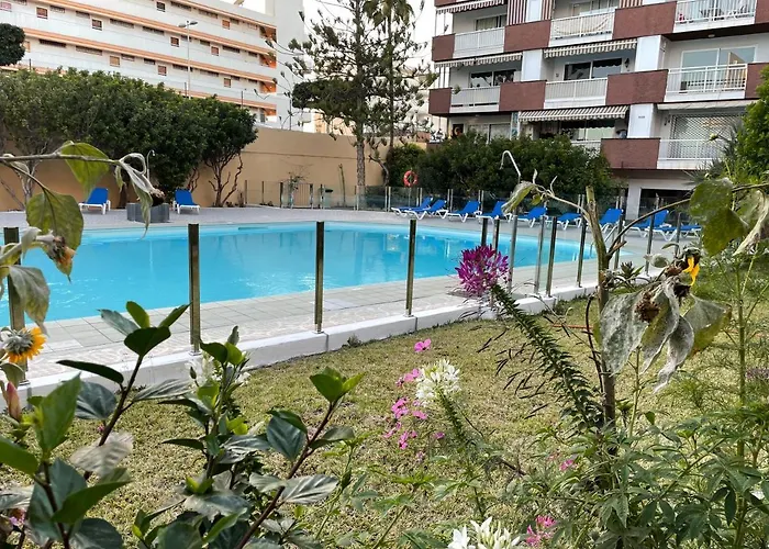 Near Yumbo And Cita * Playa del Inglés