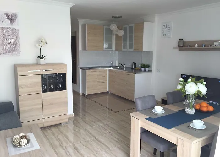 Apartman Near Yumbo And Cita *