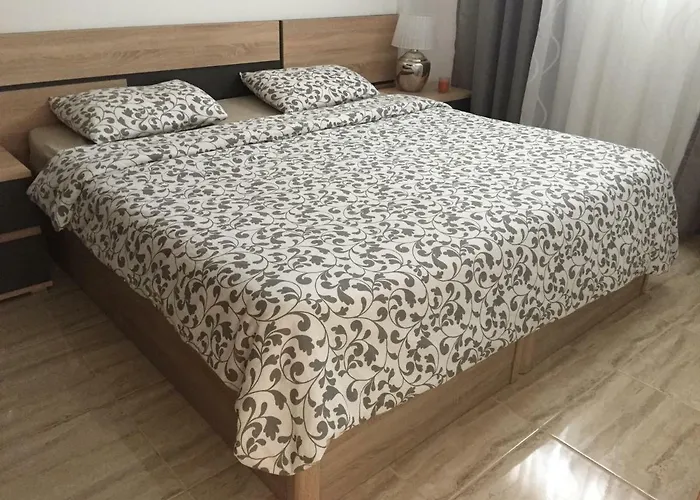 Near Yumbo And Cita بلايا ديل إنغلز